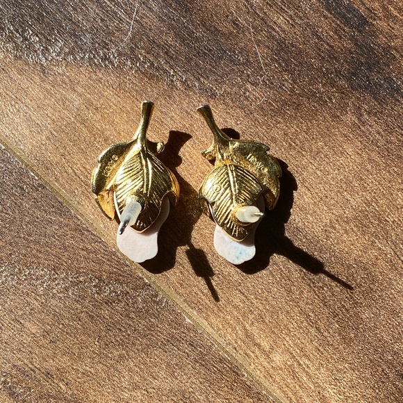 VINTAGE ROSE GOLD STUDS - Picture 2 of 3